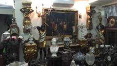 Đôi đèn tường vũ nữ đội đèn