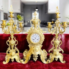 Đồng hồ chân nến chất liệu đồng thương hiệu A. DELAMBERT (Pháp) sx năm 1830 (PVN327DH))