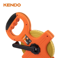 Thước cuộn sợi thủy tinh kích thước 30m × 13mm Kendo -35166