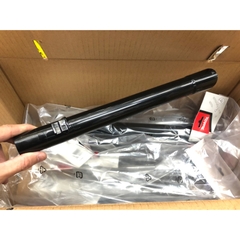 Ống thẳng bằng nhựa 28L có khoá Makita 191D77-1 (L=340mm)