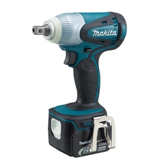 Máy siết bu lông dùng pin Makita DTW250RME