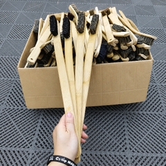 V. Chổi Lông Ngựa Cán Tre Đực Vệ Sinh Lazang 40cm