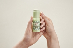 Lăn Khử Mùi Đá Khoáng Xanh Sáng Da Deonatulle Deodorant Soft Stone  20G- 4971825016605