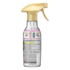 CHAI XỊT THƠM VÀ LÀM PHẲNG QUẦN ÁO HƯƠNG HOA 270ML - 4901301306876