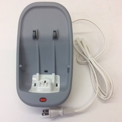 BÀN LÀ HƠI NƯỚC KHÔNG DÂY HITACHI CSI-D261