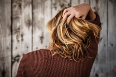 Những điều nên tránh để tóc khỏe hơn vào mùa đông