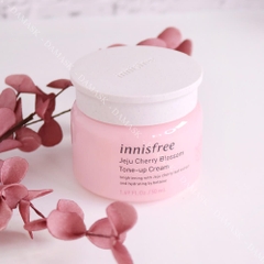 Kem Dưỡng Ẩm Dạng Gel Innisfree Jeju Cherry Blossom Jelly Cream