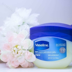 Sáp dưỡng ẩm Vaseline Pure Petrolium Jelly 50ml