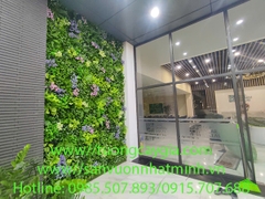 Tường cây điểm hoa tại sảnh khu nhà mẫu Hà Đô Charm Villas - An Thượng - Hoài Đức - Hà Nội