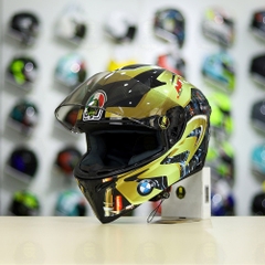 Mũ Royal M138b Đen Bóng + Tặng Dán Tem Decal BMW Vàng FREESHIP