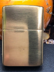 Zippo Mỹ Chu Niên 1932 - 1985 Brass Ruột Vàng Chủ Đề The 30's (Used 90%)