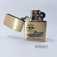 Zippo 204B Brush Brass Khắc Đổ Sơn Tàu Chiến U.S.S. ESSEX CVA - 9