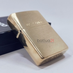 Zippo Brushed Solid Brass 204 Chính Hãng - Zippo Vàng Chữ Solid Brass (New Box)