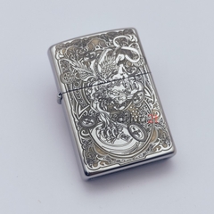 Zippo 250 High Polish Chrome Khắc Sâu Chủ Đề Kỳ Lân