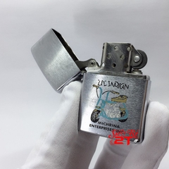 Zippo Cổ 1967 Mộc Ngược Brushed Chrome Chủ Đề Xe LIL Indian - Bông khối, bấc bột, lưỡi gà lá lúa (Used 90%)