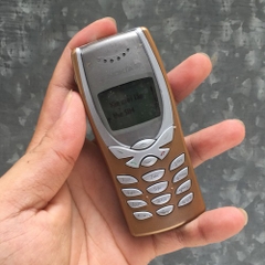 Điện thoại Nokia 8250 Đen - Máy pin sạc - BH 1 tháng