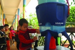 Bộ lọc nước cho cộng đồng, trường học LIFESTRAW COMMUNITY  , Hãng Wagtech/Anh