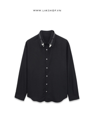 Áo Buckle Detail Neck Black Shirt