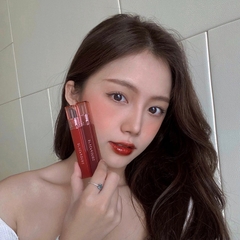 HG06 màu Đỏ Ánh Hồng - Son Black Rouge Half and Half Water Glow