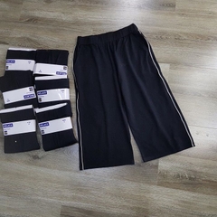 Quần Cullotes Lửng Sọc Hông GU