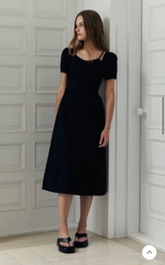 Đầm Midi Tay Ngắn Hobbs