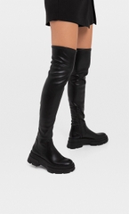 Boots Stradivarius