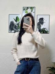 Áo Len Uniqlo Trắng Kem