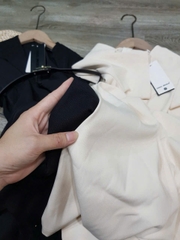 Đầm Cổ V Kèm Belt Vero