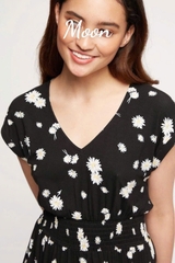 Đầm Hoa Ngắn Tay Dorothy