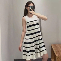 Đầm Sát Nách Dệt Kim COS