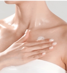 Tinh chất dưỡng body săn chắc căng bóng và dưỡng trắng body LilyEve Glow Turn Bubble Serum for Body volume 150ml