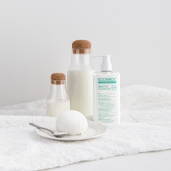 Sữa Rửa Mặt dịu nhẹ làm giảm mụn đậu đen làm sạch bụi mịn Soonnoc Sensitive Cleasing Milk 200ml