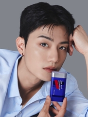Kem nền trang điểm dành cho nam giới giúp che phủ lỗ chân lông và khuyết điểm Dewycel True Beam Foundation (stick type) SPF50+ PA++++