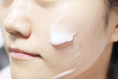 Kem Dưỡng Cho Da Mụn Làm Dịu Da Dr.G R.E.D Blemish Clear Soothing Cream 70ml