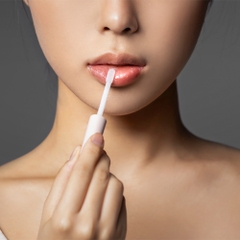 Tinh chất dưỡng môi dưỡng ẩm chống khô môi Merbliss Wedding Dress Squalane Lip Essence 3.8ml