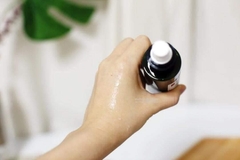 Xịt Khoáng Dưỡng Ẩm Bảo Vệ Cơ Thể Khỏi Cháy Nắng Và Côn Trùng Illiyoon Confort Rest Outdoor Mist 110ml