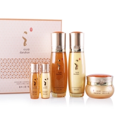 Bộ 3 Sản Phẩm Chăm Sóc Da Dưỡng Ẩm Danahan Hongbo Moisturizing Skin Care 3 PCS Set