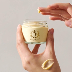 Kem dưỡng ẩm da chống lão hóa Eunyul Horse Oil Cream 70g