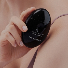 Kem dưỡng da tay và cổ hương thơm khiến bạn phải ngoái nhìn FANXYRANCE Fragrance Hand & Neck Cream Signature 50ml