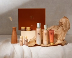 Bộ sản phẩm dưỡng ẩm chống lão hoá Sooryehan Bon Extra Moisture Skincare Special Set