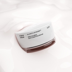 Phiên bản đổi mới - Kem dưỡng da hàng ngày chống lão hoá IOPE Stem III Cream 50ml