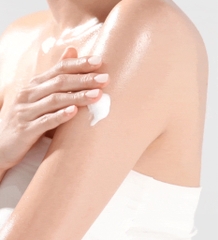 Tinh chất dưỡng body săn chắc căng bóng và dưỡng trắng body LilyEve Glow Turn Bubble Serum for Body volume 150ml