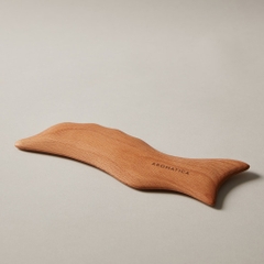 Dụng cụ massage mặt và toàn thân Gua Sha bằng gỗ Aromatica Wooden Dolphin Gua Sha Face & Body Massage Tool