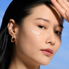 Kem chống nắng nâng tông Biotherm Urban UV Defense Tone Up Brightening Light Milk SPF 50+ PA++++ 30ml