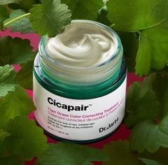 Kem cica làm đều màu da vết đỏ da mụn da nhạy cảm làm dịu da dễ kích ứng Dr.Jart+Cicapair Tiger Grass Color Correcting Treatment SPF22 PA++ 50ml