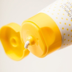 Kem dưỡng trắng da chứa viên nang Vitamin C W.Lab White Holic Awakening Toning Up Cream 50ml