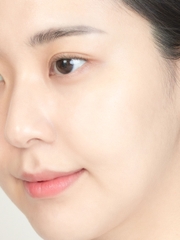 Kem nền trang điểm dưỡng da chứa tinh chất keo ong Cnp Laboratory Propolis Ampule In Foundation SPA 30 / PA++ 35ml