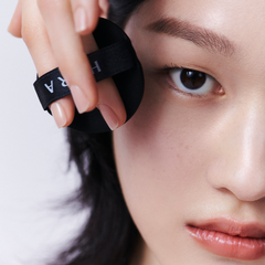 (New) Phấn nước mịn lì 24h trang điểm chống trôi che phủ lỗ chân lông Hera Black Cushion Foundation SPF34/PA++ (15g sản phẩm chính + 15g sản phẩm bổ sung)