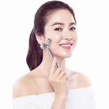 Thanh Lăn Massage Nâng Cơ Laneige Time Freeze Face Fit Roller