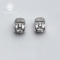 Charm bạc hình phật xỏ ngang
